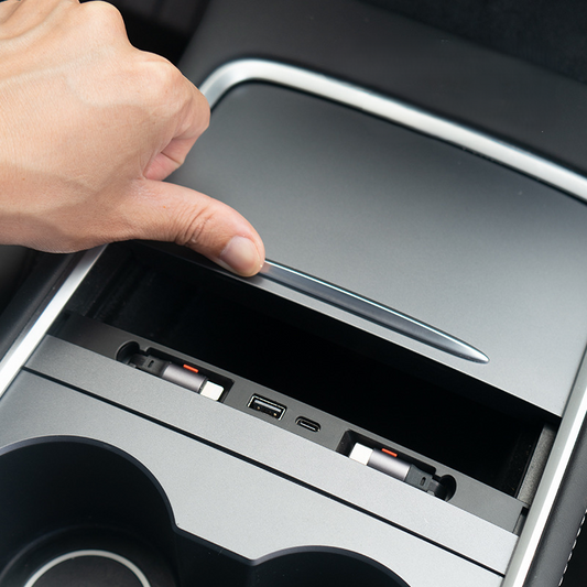 Center Console Docking Charger with Retractable Cables